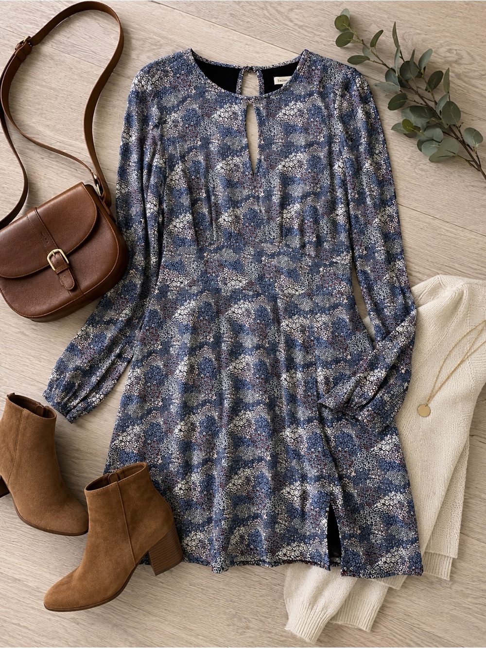 Abercrombie & Fitch Navy and Cream Long-Sleeve Floral Keyhole Dress